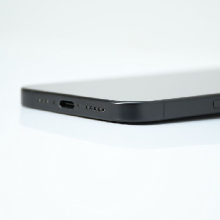 �����ʡ������Хåƥ꡼99���SIM�ե꡼ iPhone16 128GB �֥�å�