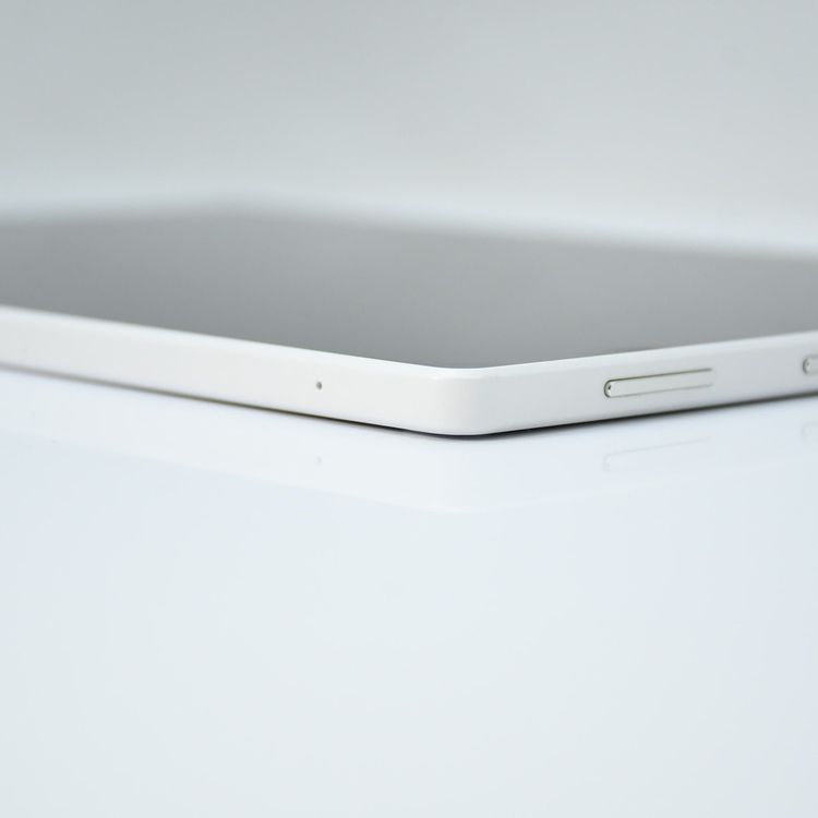 �������ɹ���SIM�ե꡼ docomo dtab d-51C �ۥ磻��
