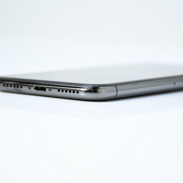 �ڱվ����ʡ�ư��ġ�����100 %��SIM�ե꡼iPhone X 256GB ���ڡ������쥤