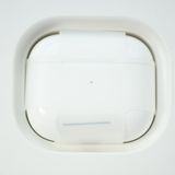 ����°�ʴ�����AirPods ��3����  Wireless Charging Case