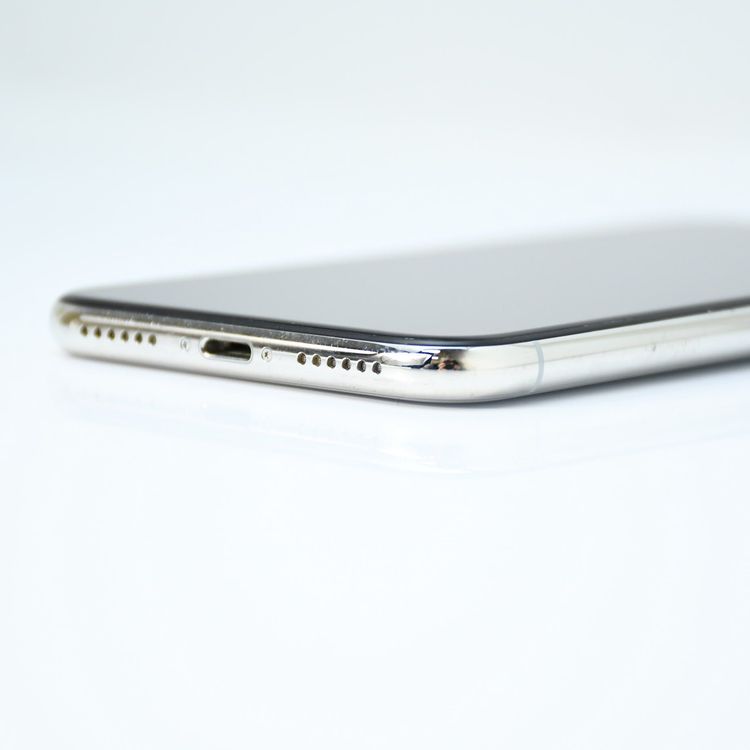 �ڱվ����ʡ�ư��ġ�����100 %��docomo SIM�ե꡼iPhone X 64GB ����С�
