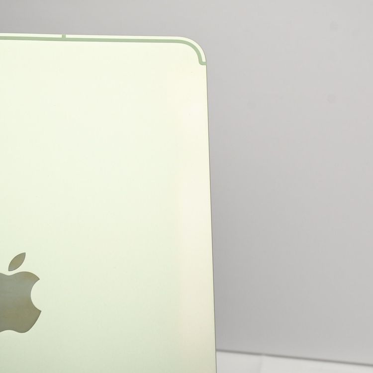 �ڱվ����ʡ�docomo SIM�ե꡼iPad Air ��4���� 64GB ���꡼��