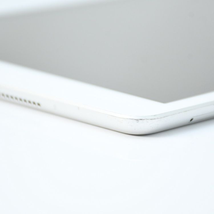 ڱվʡ80SIMե꡼ iPad 8 Wi-Fi+Cellular 32GB