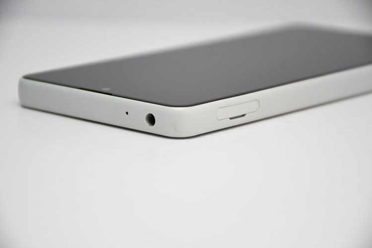 �������ɹ���SIM�ե꡼ docomo Xperia Ace II SO-41B �ۥ磻��
