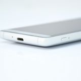 �ڱվ����ʡ������ɹ���SIM�ե꡼ docomo Xperia XZ2 Compact SO-05K