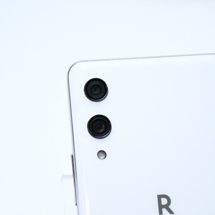 ʡSIMե꡼ Rakuten Hand P710 64GB ۥ磻