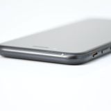 SIM�ե꡼ iPhone SE �裲���� 64GB �֥�å�