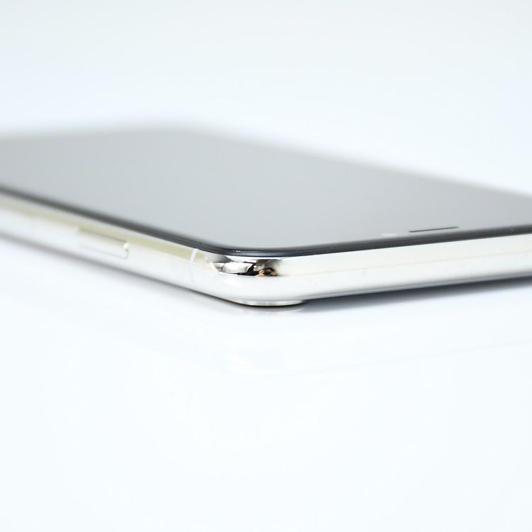 �ڽ����Хåƥ꡼85���docomo SIM�ե꡼ iPhone X 64GB ����С�