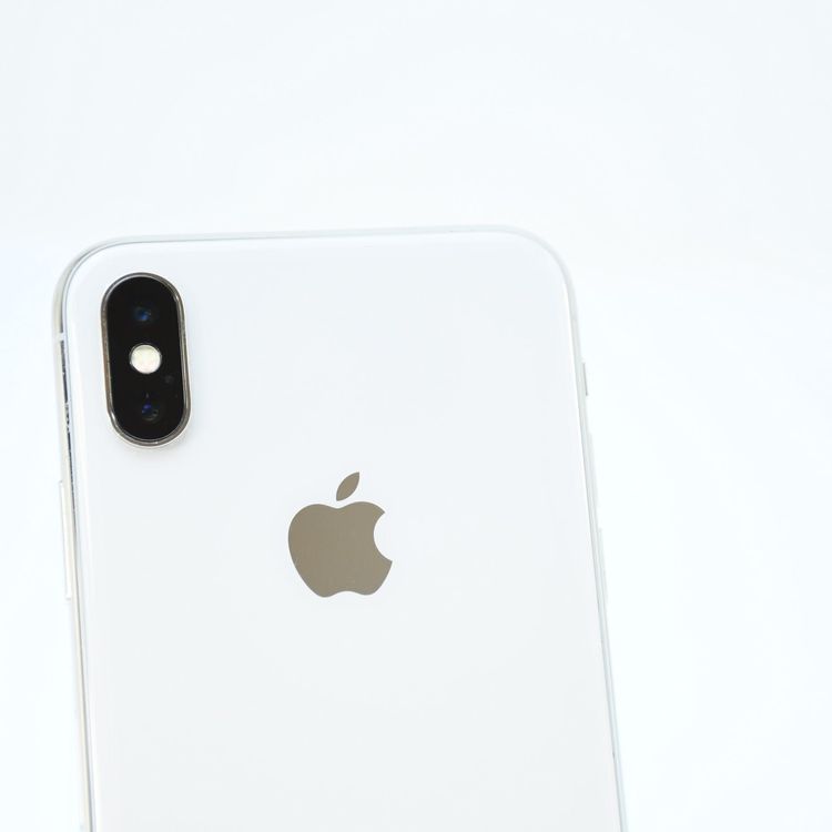 �ڱվ����ʡ������Хåƥ꡼83���docomo SIM�ե꡼ iPhone X 256GB