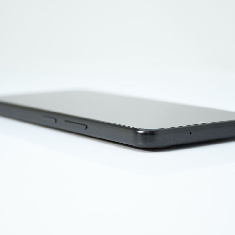 �����ʡ�SIM�ե꡼Ymobile Libero 5G IV A302ZT �֥�å�