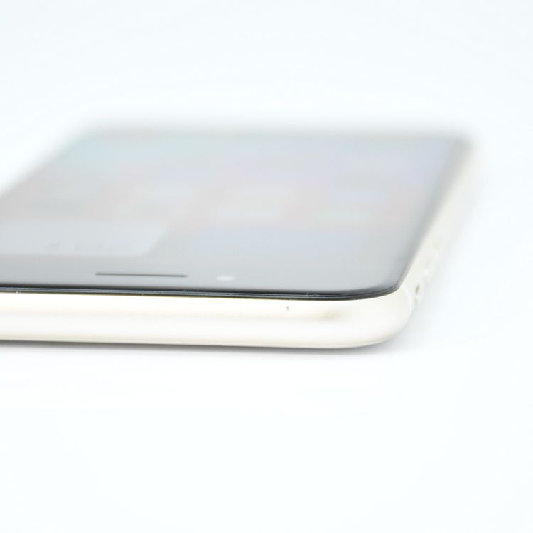 �ڽ����Хåƥ꡼94���SIM�ե꡼ iPhoneSE �裳���� 64GB �������饤��