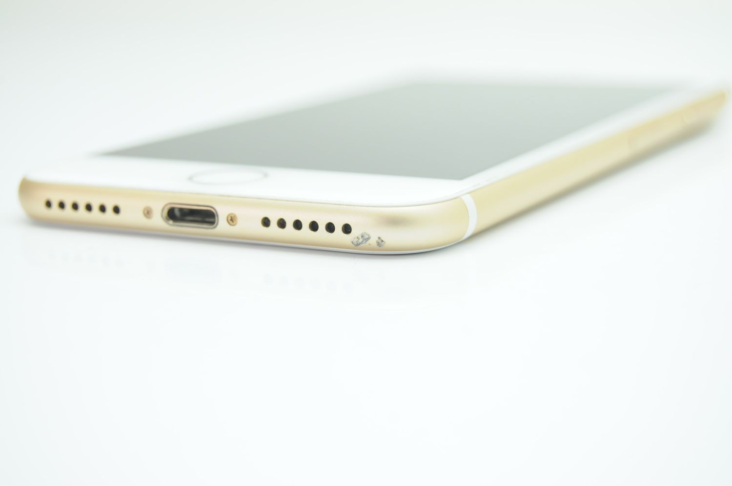 ムスビー｜電池新品100％＊simフリー iPhone7 128GB ゴールド【iPhone7 