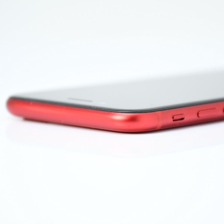 ��ư��ġ�����100 %�����ʡ�docomo SIM�ե꡼ iPhone SE�裲���� 64GB