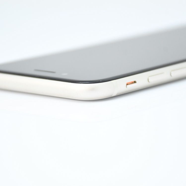 �ڱվ����ʡ������Хåƥ꡼��������87���au SIM�ե꡼ iPhoneSE �裳���� 64GB