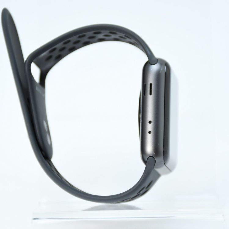 �ڥХåƥ꡼��������91���Apple Watch Series 3 GPS��ǥ� 42mm