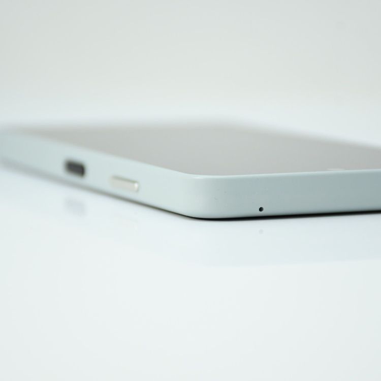 �ڿ���Ʊ�͡�SIM�ե꡼ docomo AQUOS wish3 SH-53D ���꡼��