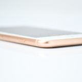 �ڱվ�����ư���ǽ������󥯡�SIM�ե꡼ iPhone8 64GB �������