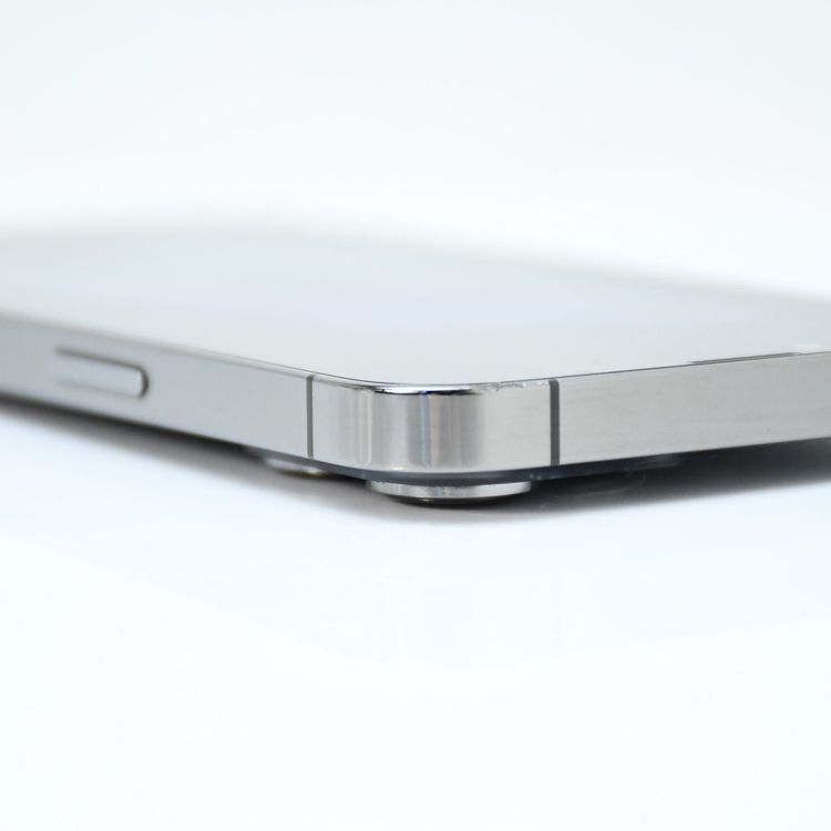 �ڱվ����ʡ���°�ʴ�����docomo SIM�ե꡼iPhone13 Pro 128GB ����ե�����