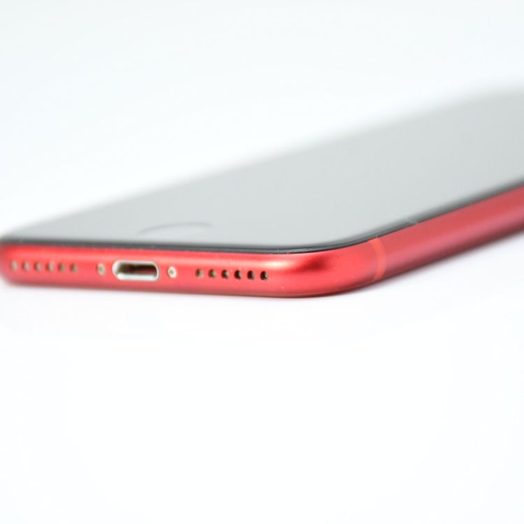 �����ʡ�docomo SIM�ե꡼ iPhone SE �裲���� 64GB ��å�