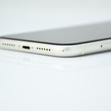 �ڱվ����ʡ�SIM�ե꡼ iPhone11 128GB �ۥ磻��