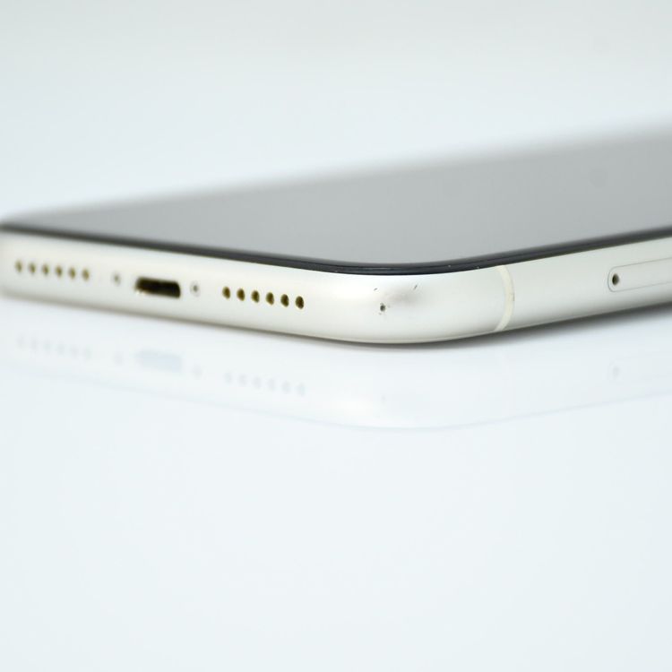 �ڱվ����ʡ�SIM�ե꡼ iPhone11 128GB �ۥ磻��