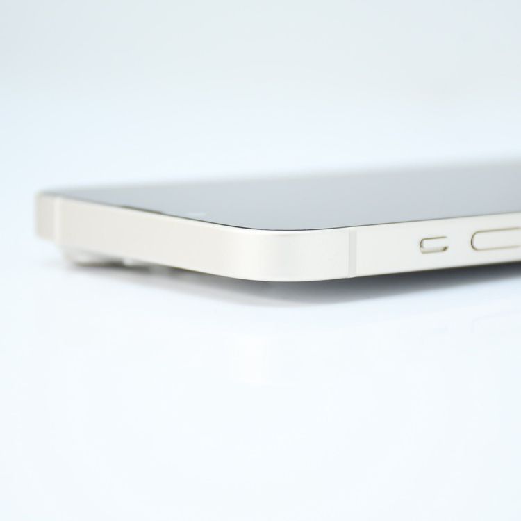 �ڽ����Хåƥ꡼��������85%��SIM�ե꡼iPhone14 128GB �������饤��