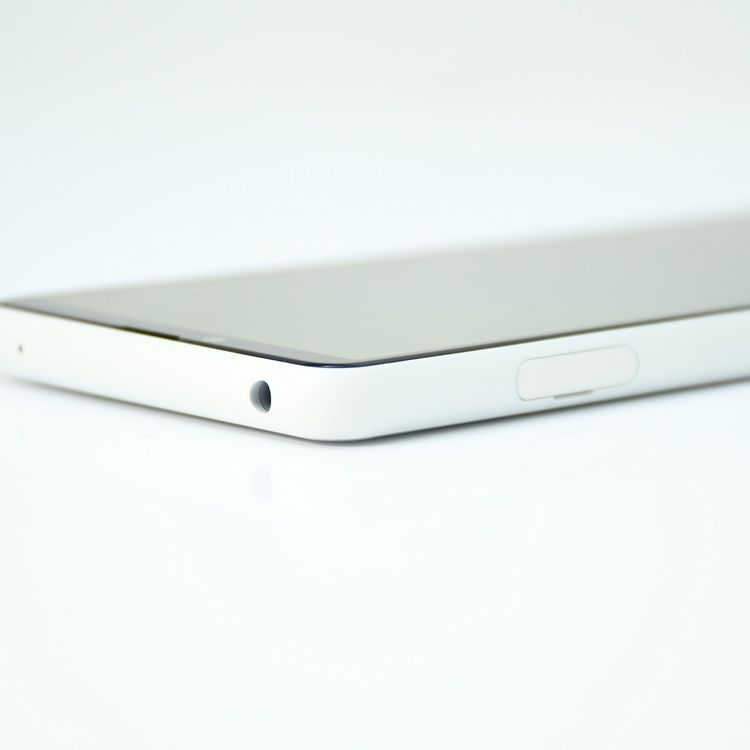 �ڿ���Ʊ�͡�SIM�ե꡼ docomo Xperia 10 III SO-52B �ۥ磻��