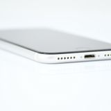 �ڽ����Хåƥ꡼85���SIM�ե꡼ iPhone SE �裲���� 64GB �ۥ磻��