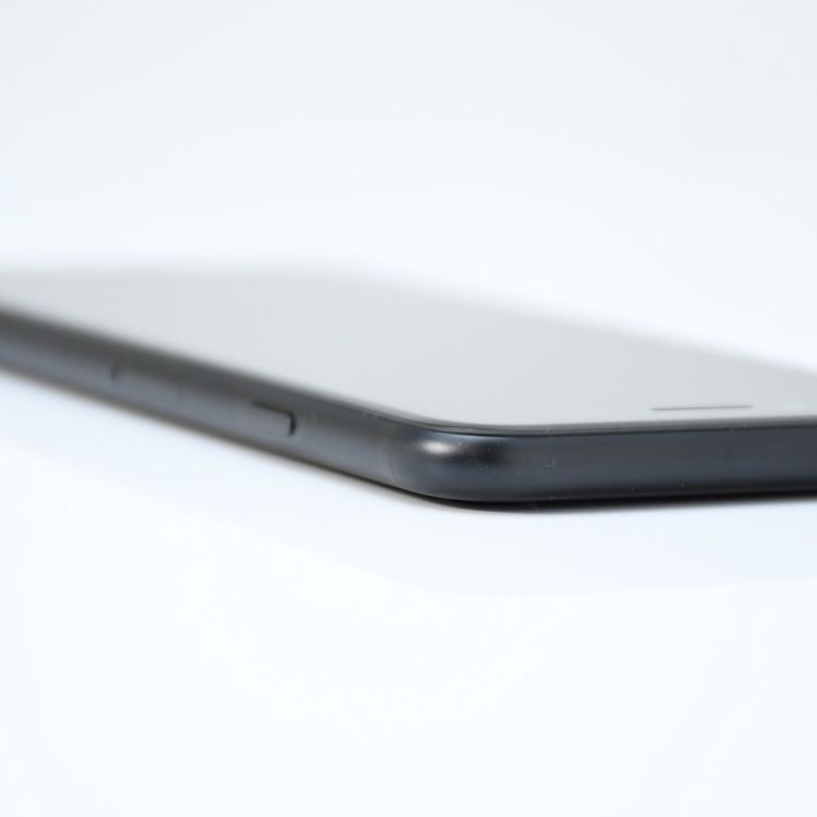 �����ʡ������Хåƥ꡼��������89���SIM�ե꡼ iPhone SE �裲���� 64GB �֥�å�