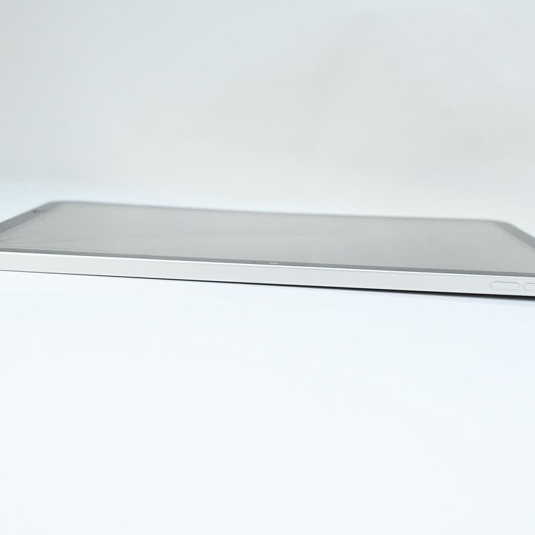 �ڥ���󥯡�ư��ġ������Хåƥ꡼94%��iPad A16 256GB Wi-Fi��ǥ�