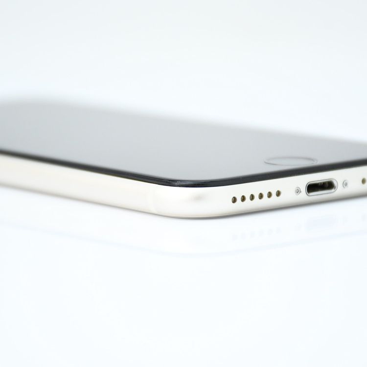 ʡTouch ID󥯡SIMե꡼ iPhoneSE 裳 64GB 饤