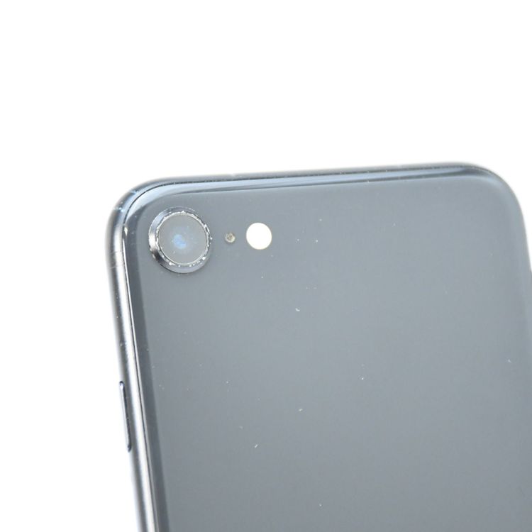 �ڱվ����ʡ�docomo SIM�ե꡼ iPhone SE �裲���� 128GB �֥�å�