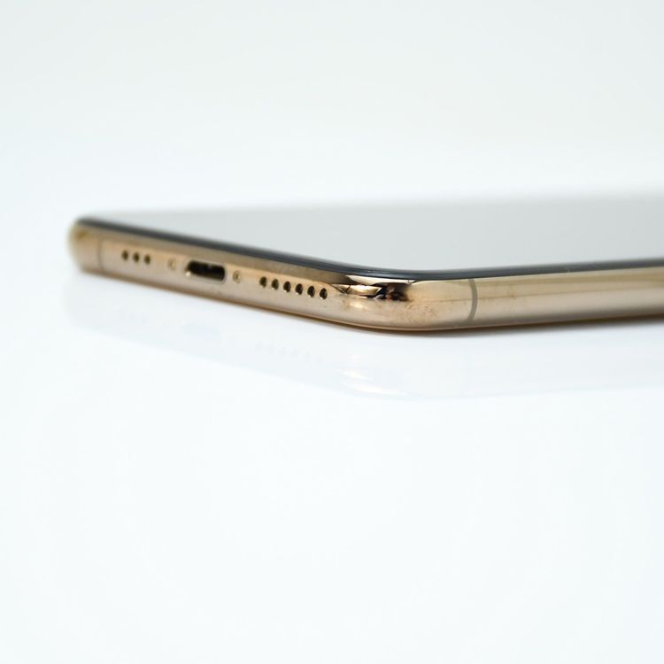 �����ʡ�docomo SIM�ե꡼ iPhone XS 64GB �������