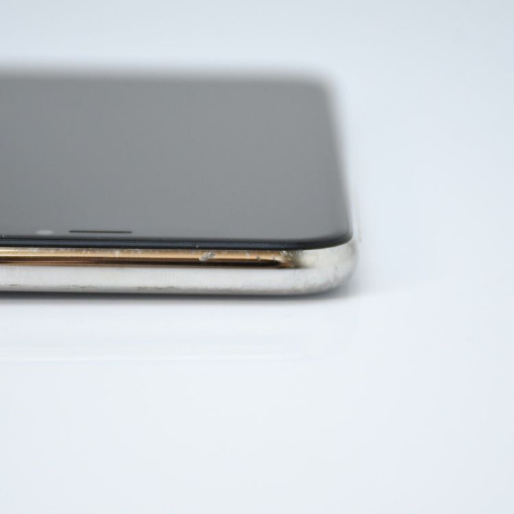 �ڱվ����ʡ������Хåƥ꡼100���docomo SIM�ե꡼ iPhone X 64GB ����С�