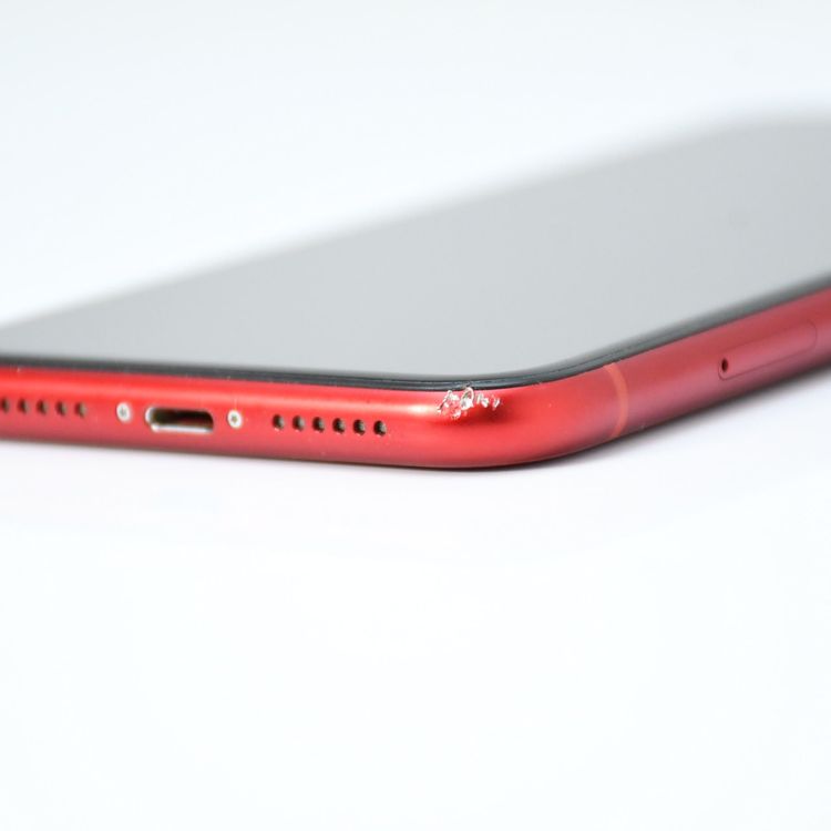 �ڱվ����ʡ������Хåƥ꡼81���docomo SIM�ե꡼ iPhone XR 64GB ��å�