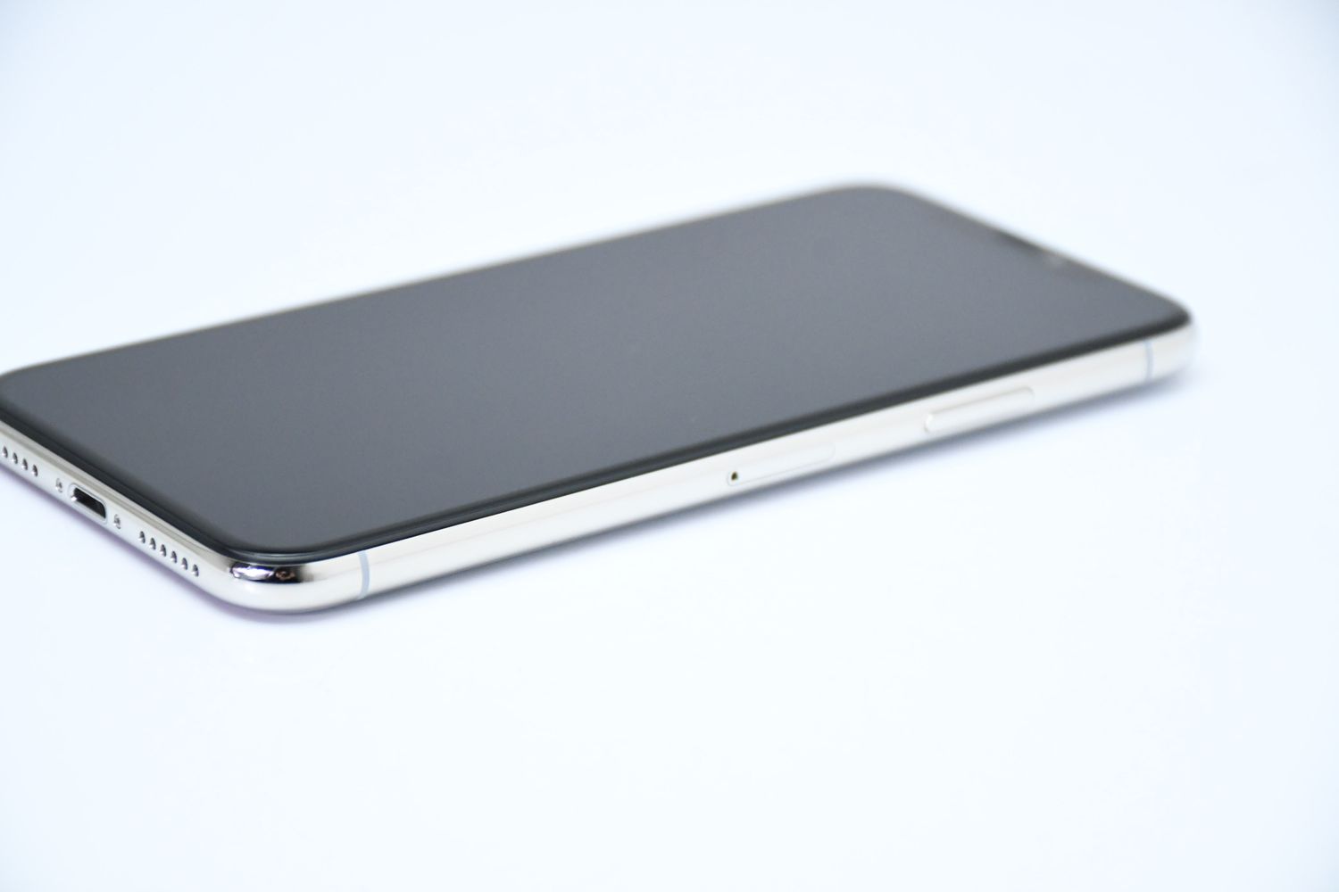 ムスビー｜新品同様＊新品100%＊国内版 SIMフリー iPhone X 256GB 