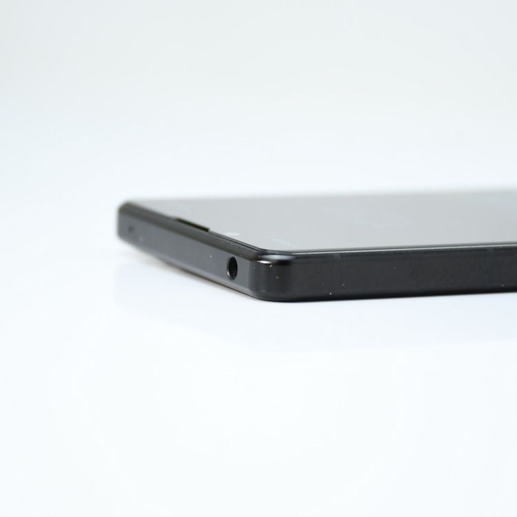 �ڻ���ǧ�ڥ���󥯡�SIM�ե꡼ Softbank A204SO Xperia 5 IV �֥�å�
