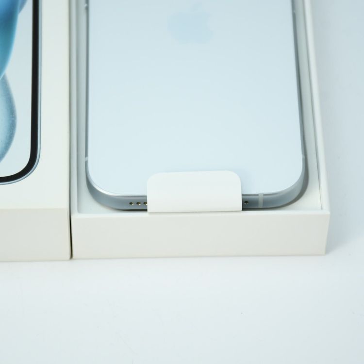 �ڶ˾����ʡ������Хåƥ꡼89�����°�ʴ�����SIM�ե꡼ iPhone15 128GB �֥롼
