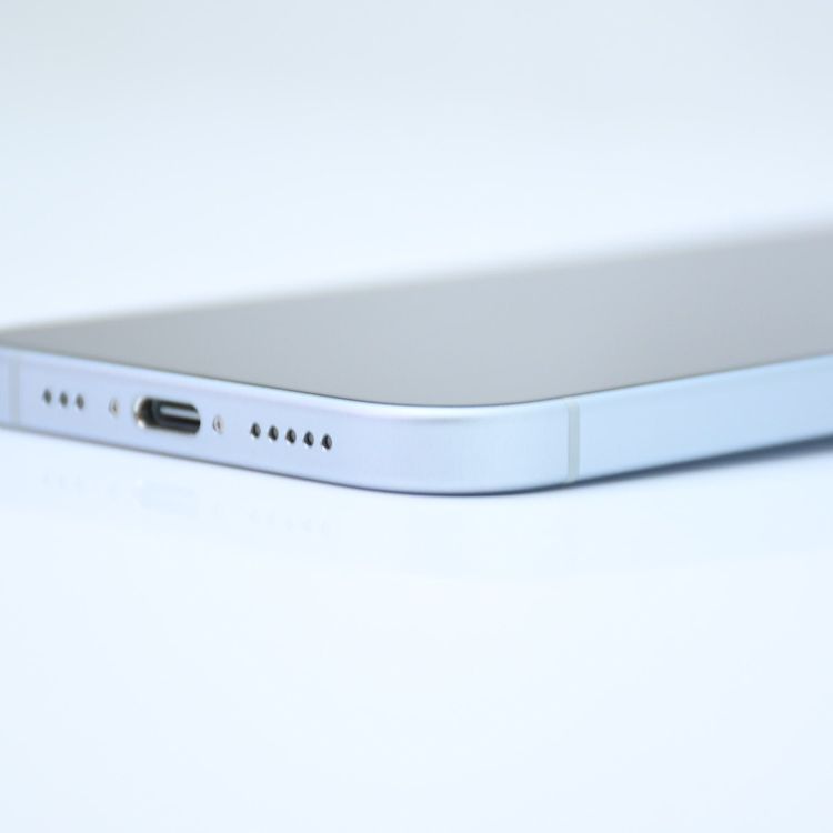 【純正バッテリー100%*充放電回数8回】SIMフリー iPhone15 128GB ブルー