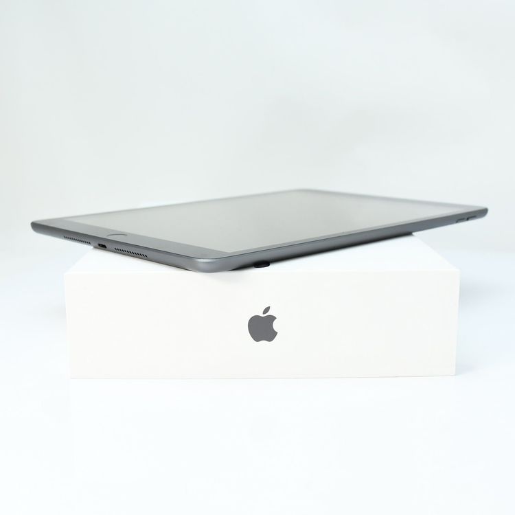�ڥХåƥ꡼��������88���iPad ��8���� 32GB Wi-Fi��ǥ�