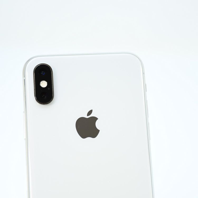 �����ʡ������Хåƥ꡼81���docomo SIM�ե꡼ iPhone XS 256GB ����С�