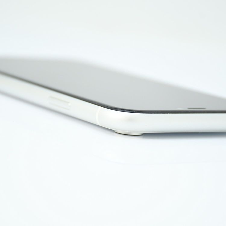 �����ʡ�SIM�ե꡼ iPhone XR 128GB �ۥ磻��