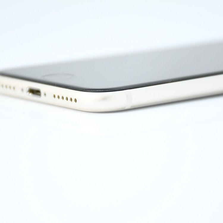 ��ư��ġ�����100 %��SIM�ե꡼ iPhone SE �裳���� 64GB �������饤��