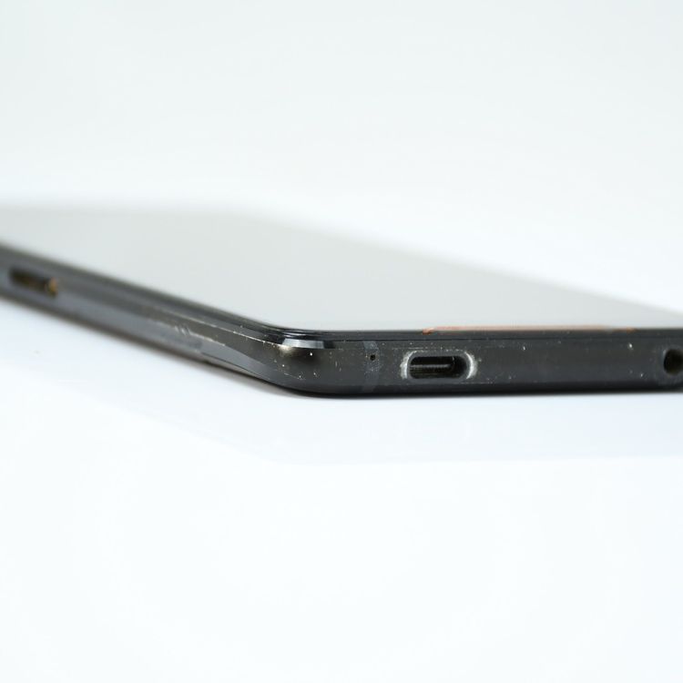 �ڱվ����ʡ�SIM�ե꡼ASUS ROG Phone Z01QD 128GB �֥�å�