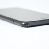 SIM�ե꡼ iPhone SE �裲���� 64GB �֥�å�