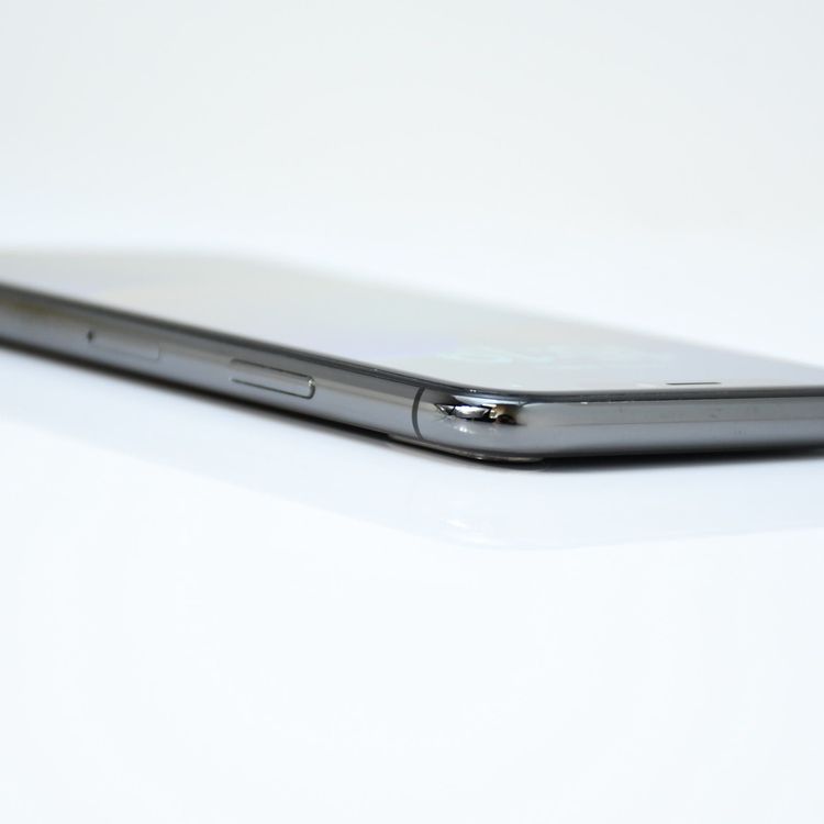 �ڱվ����ʡ������Хåƥ꡼81���SIM�ե꡼ iPhone X 256GB ���ڡ������쥤