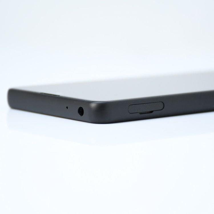 �ڱվ����ʡ������ɹ���SIM�ե꡼ docomo Xperia Ace II SO-41B �֥�å�