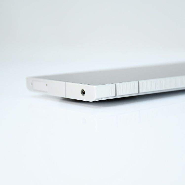 SIM�ե꡼LEITZ PHONE 2 Leica white 12GB 512GB LP-02