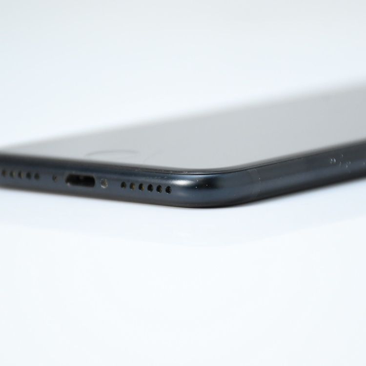 �ڽ����Хåƥ꡼96%��SIM�ե꡼ iPhoneSE �裳���� 64GB �ߥåɥʥ���