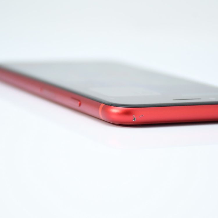 �ڽ����Хåƥ꡼��������84���SIM�ե꡼ iPhone SE �裲���� 64GB ��å�